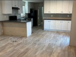 2710 N Farm Rd 137 in Springfield, MO - Building Photo - Building Photo