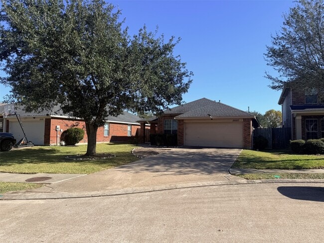 25023 Mills Pass Ct in Katy, TX - Building Photo - Building Photo