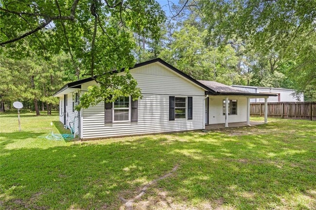 20339 Pin Oak Loop in New Caney, TX - Building Photo - Building Photo