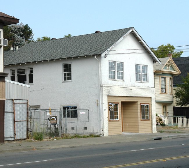 1715 Sacramento St in Vallejo, CA - Foto de edificio - Building Photo