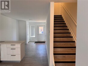 90 HighRiver Trl in Welland, ON - Building Photo - Building Photo