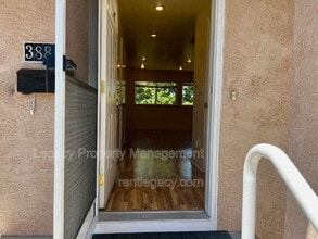 3884 Bayview Cir in Concord, CA - Building Photo - Building Photo