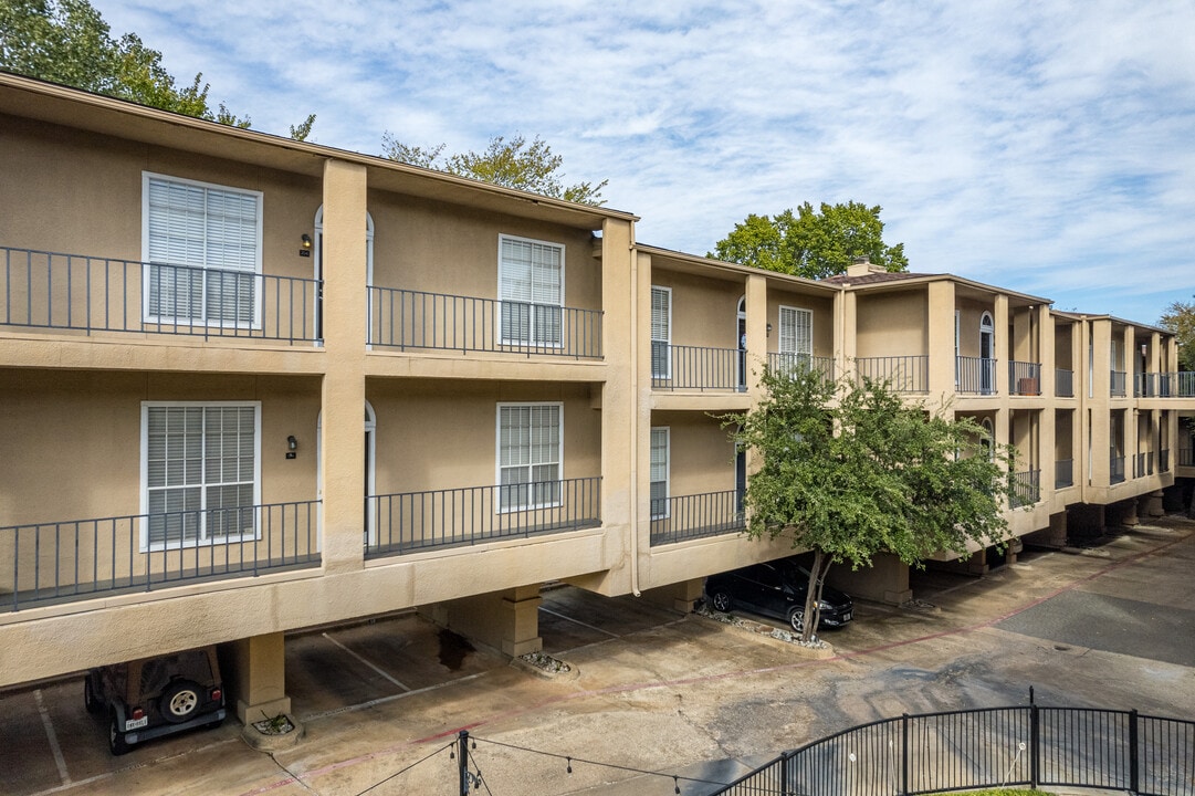 Colonnade At Turtle Creek in Dallas, TX - Foto de edificio