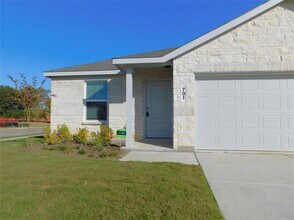 701 Topline Dr in Aubrey, TX - Building Photo - Building Photo