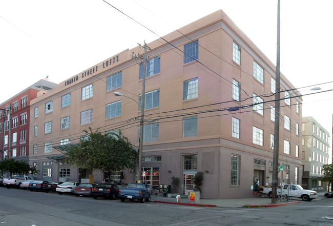 4th Street Lofts in Oakland, CA - Foto de edificio - Building Photo