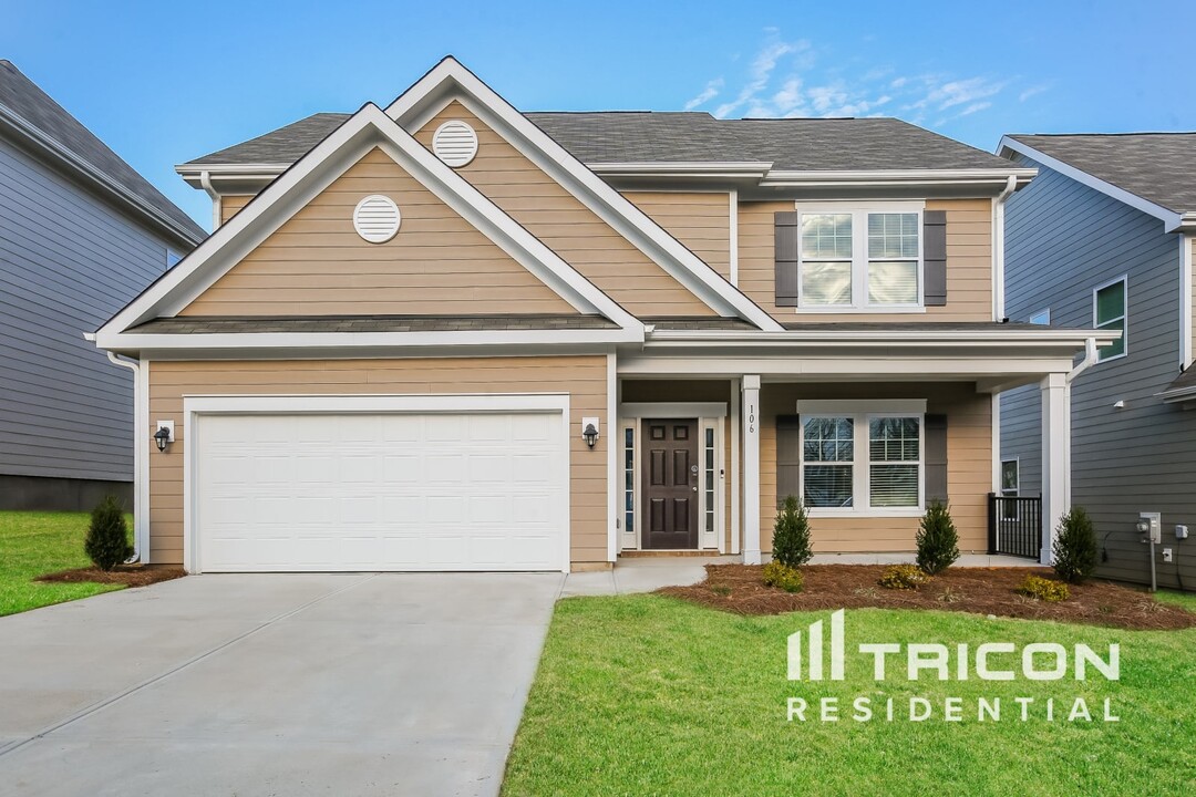 106 Langham Ct in Mooresville, NC - Building Photo