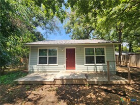 1118 Timber Elm