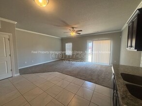 2745 W Kilimanjaro Way in Rogers, AR - Building Photo - Building Photo