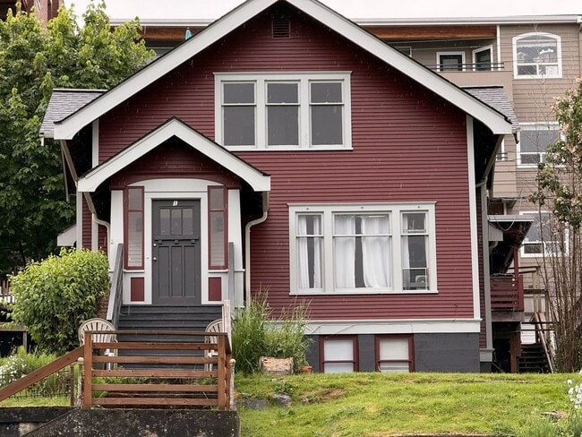 property at 1006 N Garden St