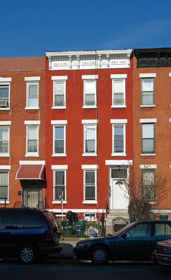 733 Lexington Ave in Brooklyn, NY - Building Photo - Building Photo