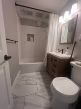 59 College Dr, Unit 59 in Edison, NJ - Building Photo - Building Photo