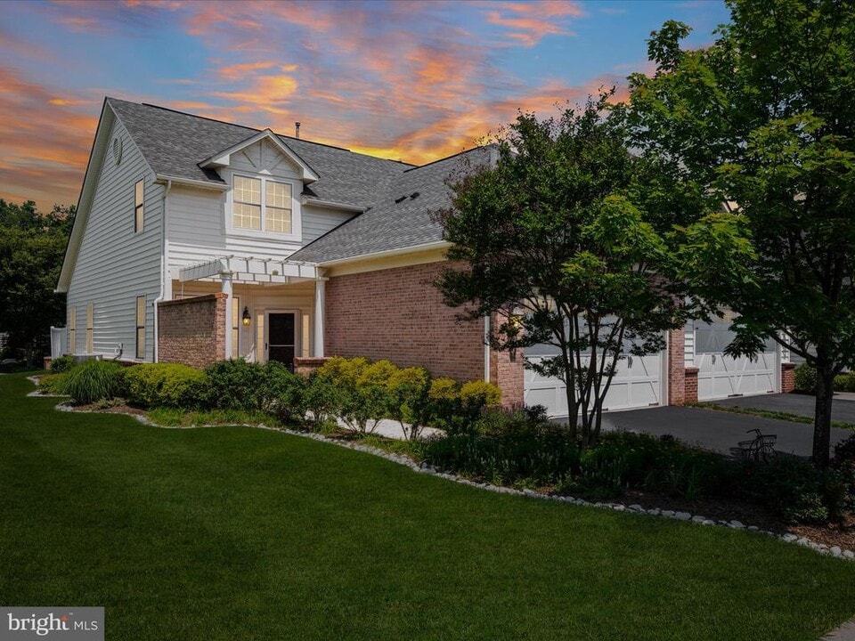 44322 Stableford Square in Ashburn, VA - Building Photo