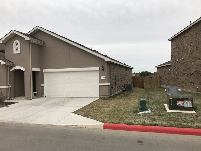 1313 Eagle Ridge Trl in Leander, TX - Building Photo - Building Photo