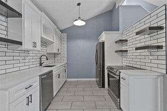 10001 Pack Saddle Trail in Fort Worth, TX - Building Photo - Building Photo