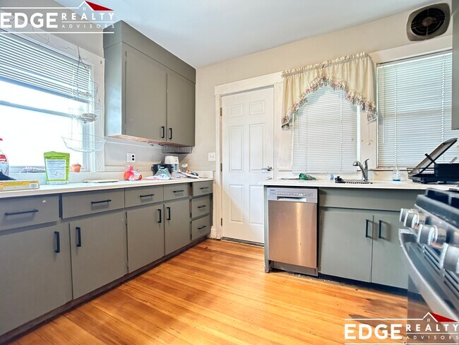 119 Edenfield Ave in Watertown, MA - Foto de edificio - Building Photo