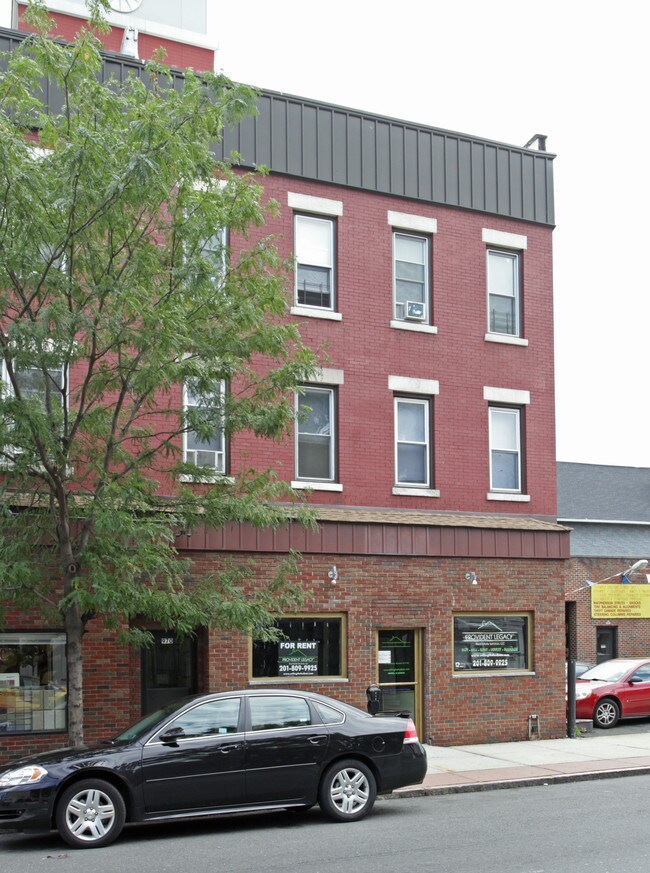 970 Broadway