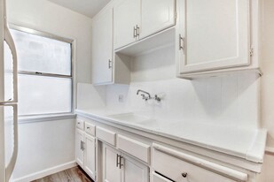 Oxford Avenue Apartments II in Los Angeles, CA - Building Photo