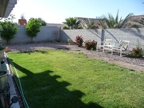 922 Mandolin Way in North Las Vegas, NV - Building Photo - Building Photo