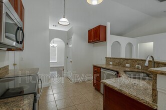 718 Swan Way in Kissimmee, FL - Building Photo - Building Photo