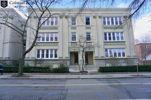 72 Egmont St in Brookline, MA - Building Photo