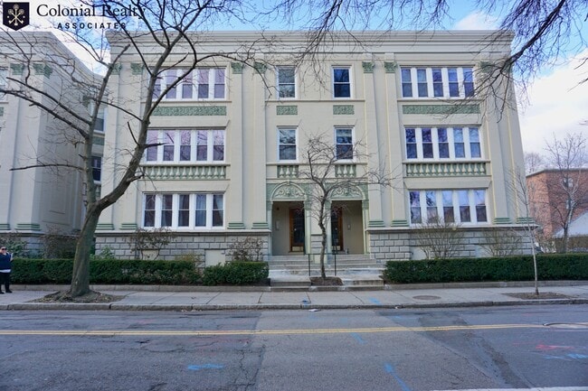 property at 72 Egmont St