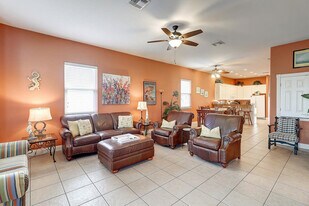 140 Royal Sands Blvd in Port Aransas, TX - Building Photo