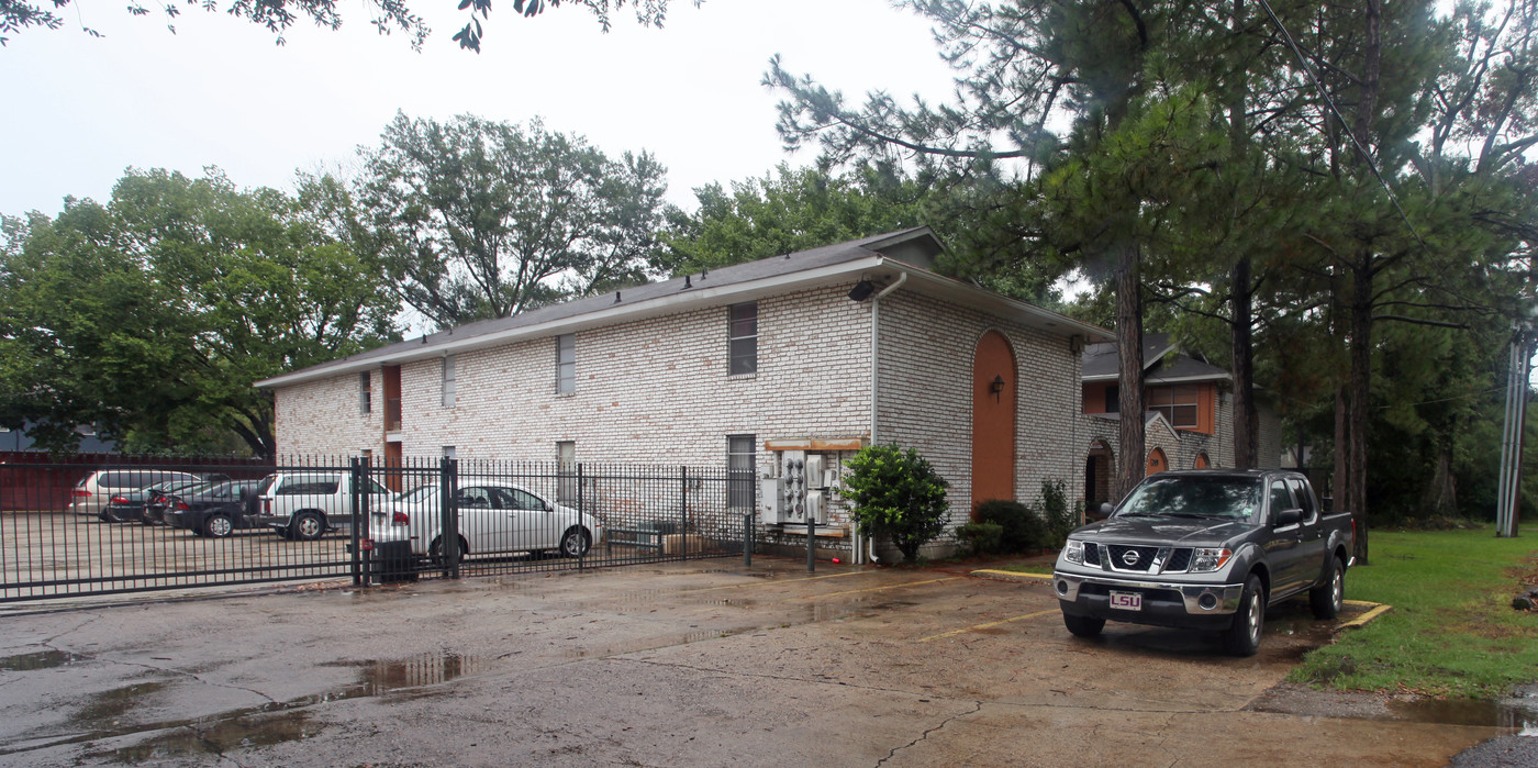 249 Richland Ave in Baton Rouge, LA - Building Photo