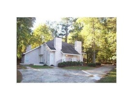 5582 Estates Ct in Norcross, GA - Building Photo