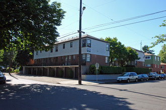 The Irvington in Portland, OR - Foto de edificio - Building Photo