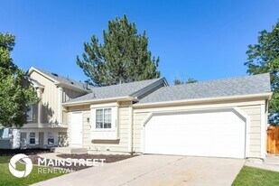 5690 S Netherland St in Centennial, CO - Building Photo