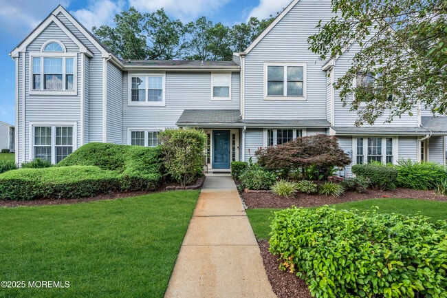 186 Sycamore Ct in Howell, NJ - Building Photo - Building Photo