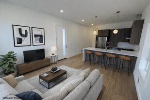 92 E 27th St in Bayonne, NJ - Building Photo