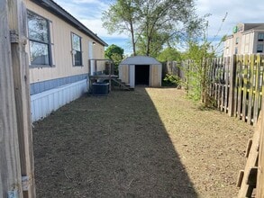 1601 E 11th Ave in Hutchinson, KS - Building Photo - Building Photo