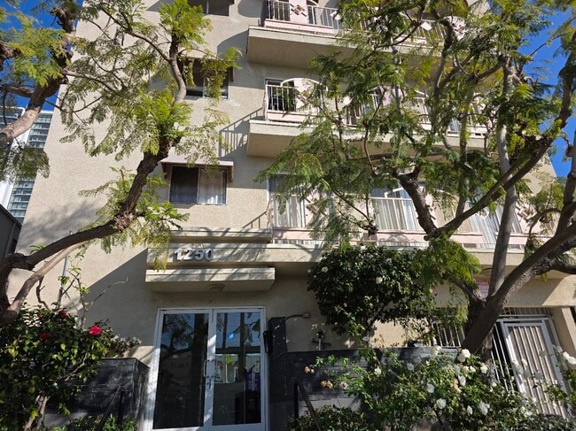 property at 1250 S Westgate Ave