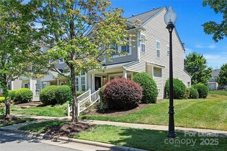 10606 Trolley Run Dr in Cornelius, NC - Building Photo - Building Photo