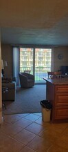1433 N Atlantic Ave in Daytona Beach, FL - Building Photo - Building Photo