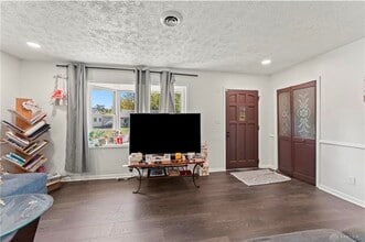 1630 Falke Dr in Dayton, OH - Building Photo - Building Photo