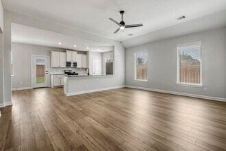 15683 Honey Cv Dr in Conroe, TX - Building Photo - Building Photo