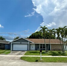7150 NW 46th St in Lauderhill, FL - Building Photo - Building Photo