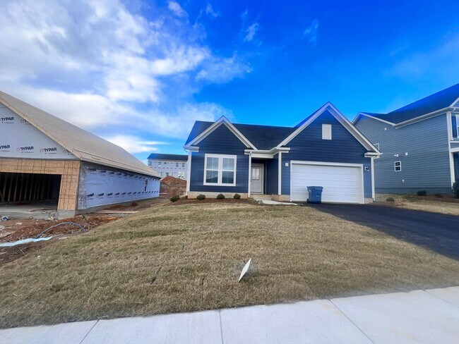 5016 Forsythia Pl in Blacksburg, VA - Building Photo - Building Photo