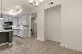 6565 E Thomas Rd-Unit -1077 in Scottsdale, AZ - Building Photo - Building Photo