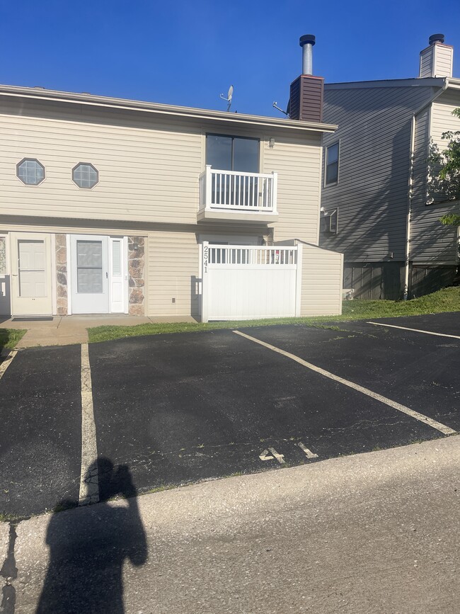 property at 2541 Nodaway Ct
