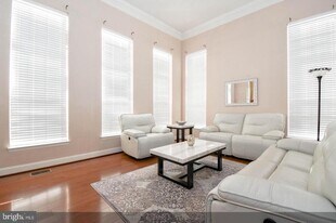 15260 Rosemont Manor Dr in Haymarket, VA - Building Photo