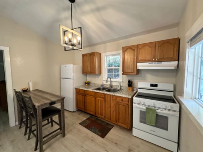 12540 Mays Canyon Rd in Guerneville, CA - Building Photo - Building Photo