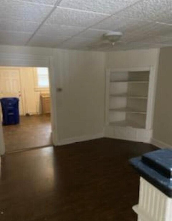 1826 E Lafayette Ave in Baltimore, MD - Building Photo