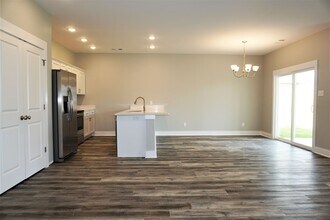 3604 Red Maple Wy in Jonesboro, AR - Building Photo - Building Photo