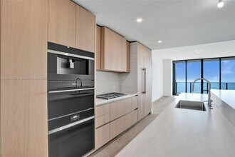 900 N Ocean Blvd in Pompano Beach, FL - Building Photo - Building Photo
