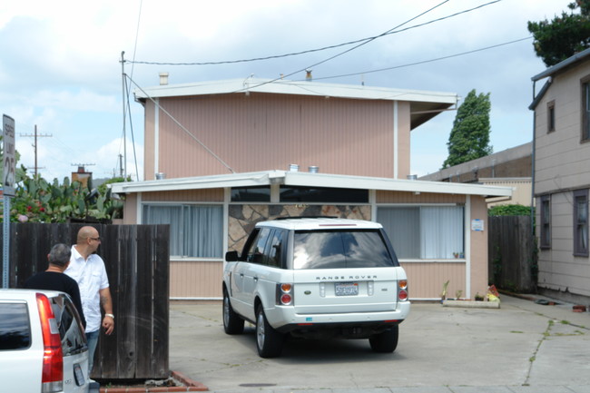 1035 Cedar St in Berkeley, CA - Building Photo - Building Photo