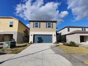 30095 Skylark Dr in Wesley Chapel, FL - Building Photo - Building Photo