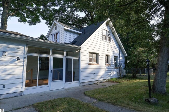 property at 1043 Cranberry Pike